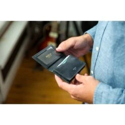 Bosca Nappa Leather Full Gusset, 2 Pocket Card Case With ID -Victorinox Shop Bosca Nappa Leather Full Gusset 2 Pocket Card Case with ID 6