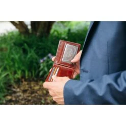 Bosca Old Leather Executive ID Wallet 14 Bosca Old Leather Executive ID Wallet -Victorinox Shop Bosca Old Leather Executive ID Wallet 7