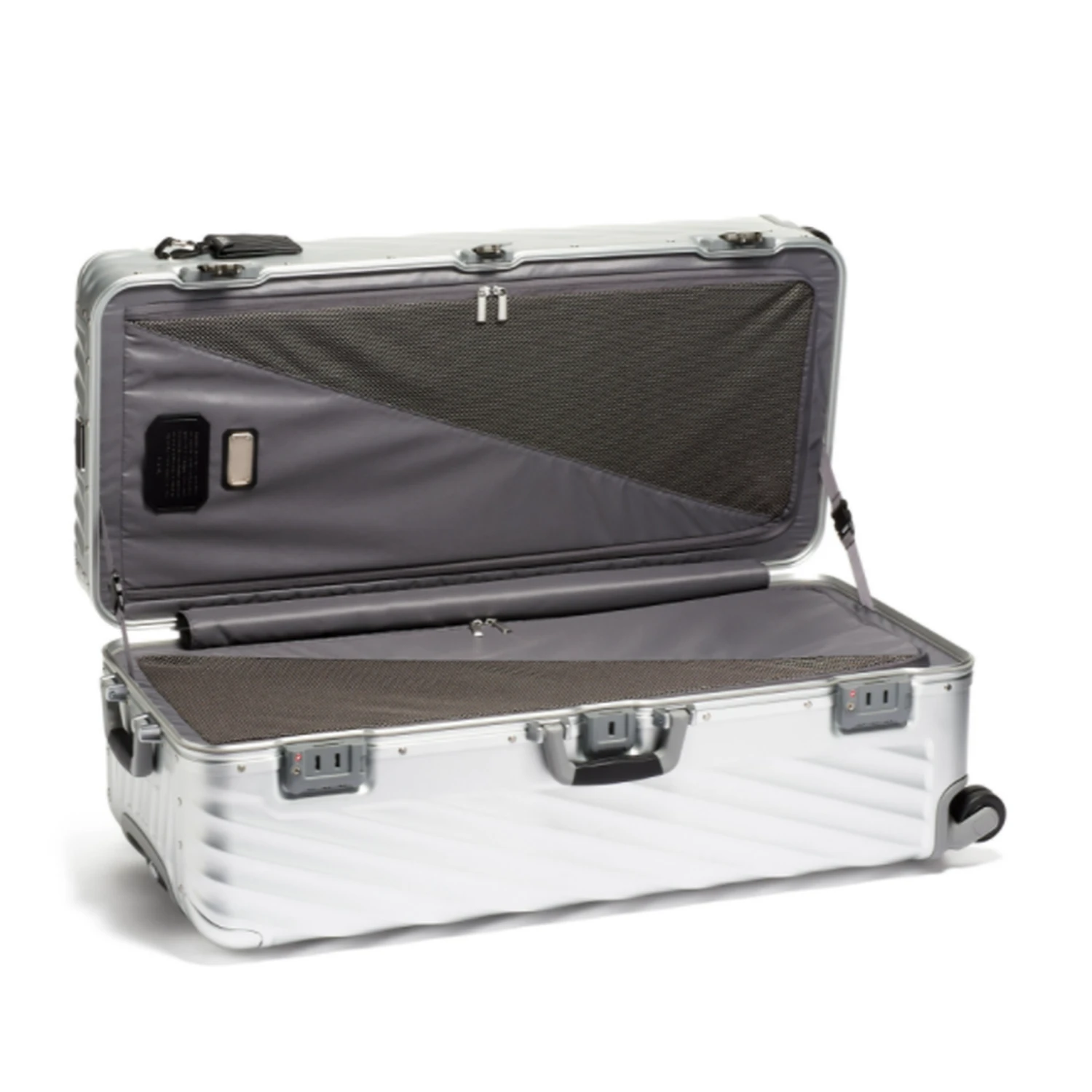 TUMI 19 Degree Aluminum Rolling Trunk 3 TUMI 19 Degree Aluminum Rolling Trunk - Image 3