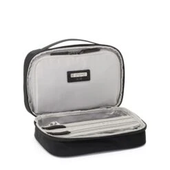 TUMI Voyageur Tammin Cosmetic -Victorinox Shop TUMI Voyageur Tammin Cosmetic 4