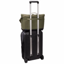 Thule Luggage Paramount 14L Crossbody 39 Thule Luggage Paramount 14L Crossbody -Victorinox Shop Thule Luggage Paramount 14L Crossbody 20